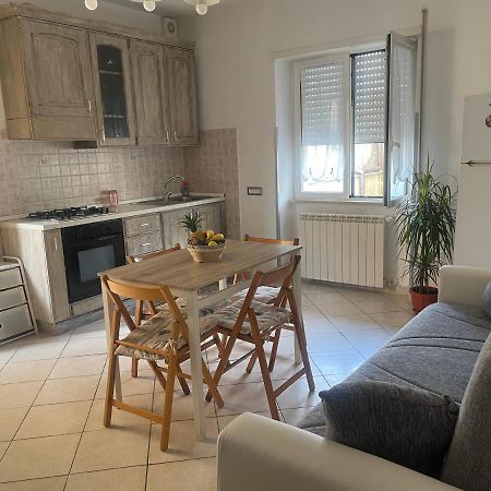 Airport Apartment Alloggio Turistico T&C Fiumicino Dış mekan fotoğraf